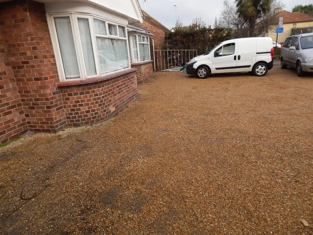 Modern, Well Located En-Suite Rooms With Parking - Orbitat Accommodations Cambridge