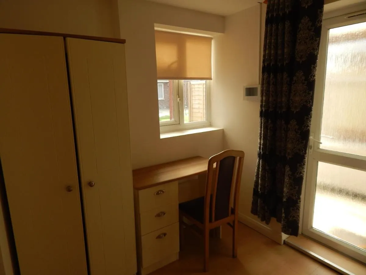 Modern, Well Located En-Suite Rooms With Parking - Orbitat Accommodations Cambridge Gasthuis