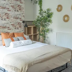 upper-rock-rooms.brighton-hotels-england.com/